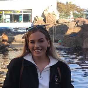 Meet your Posher, Hannah